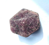 Rubiin - loodusliku kivimi seib ~4x4x2cm; 89g