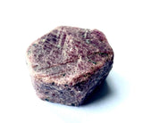 Rubiin - loodusliku kivimi seib ~4x4x2cm; 89g
